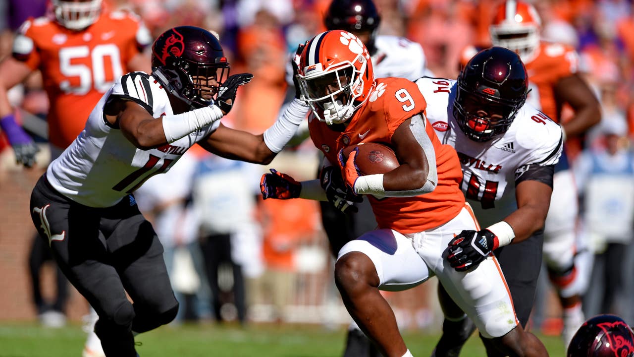 No. 2 Clemson keeps rolling with 77-16 win over Louisville
